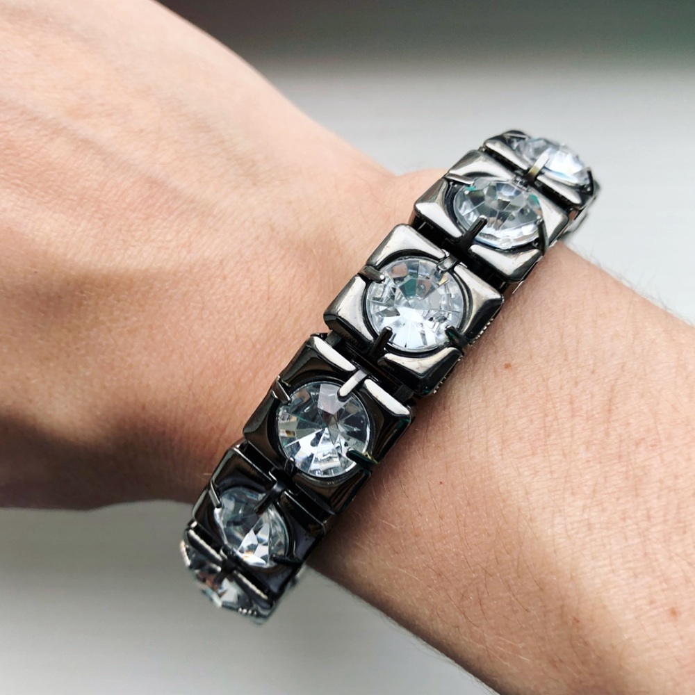 Flashy gunmetal & diamond bangle bracelet